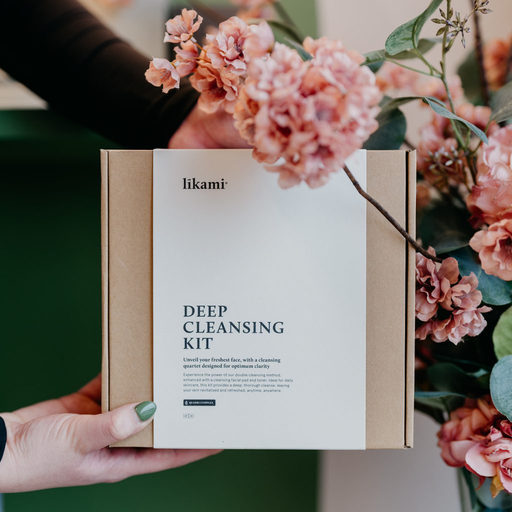 Flu hair and make-up Burst - Likami